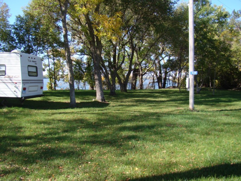 Large Lot on Big Stone Lake!