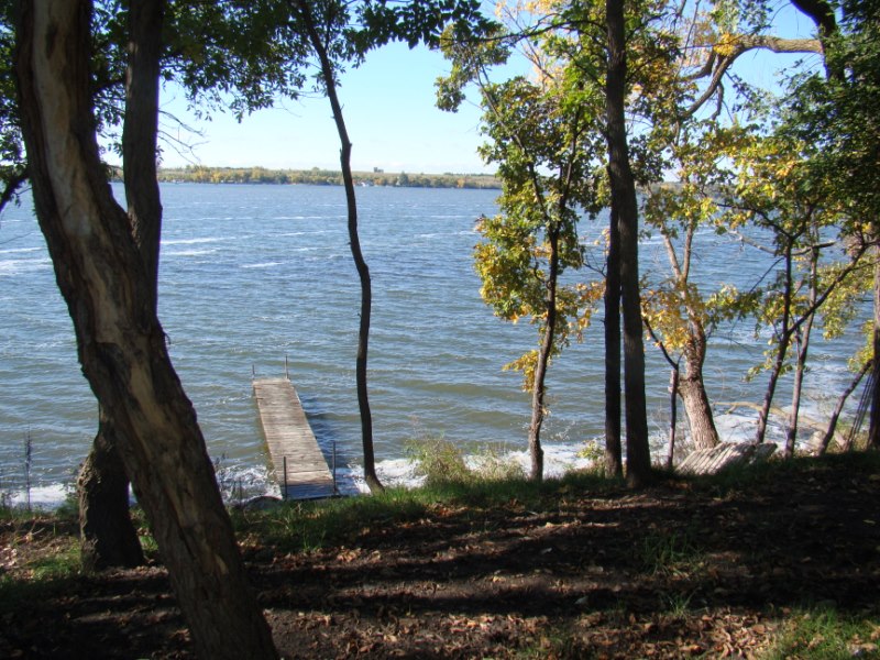 Large Lot on Big Stone Lake!