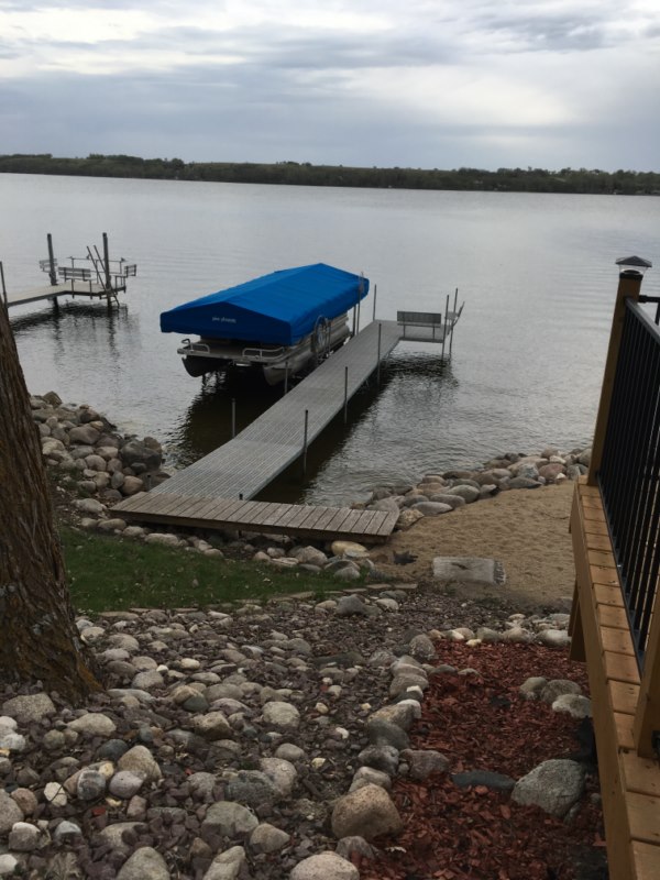 Beautiful Lakefront home on SD side of Big Stone Lake!