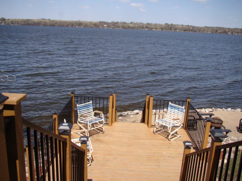 Beautiful Lakefront home on SD side of Big Stone Lake!