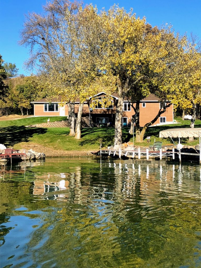 Magnificent home on Big Stone Lake